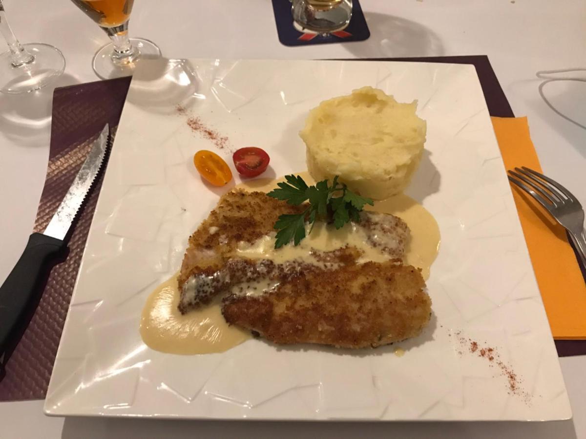 Hotel Couleurs Sud Centre-Ville Gare Charleville-Mezieres Ngoại thất bức ảnh