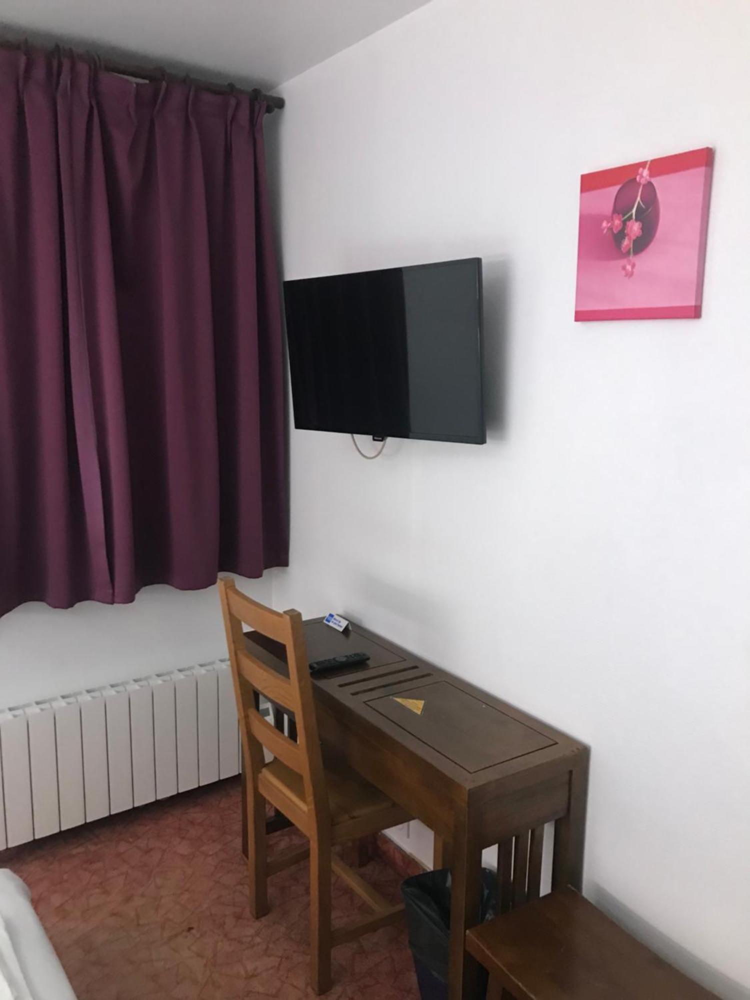 Hotel Couleurs Sud Centre-Ville Gare Charleville-Mezieres Ngoại thất bức ảnh
