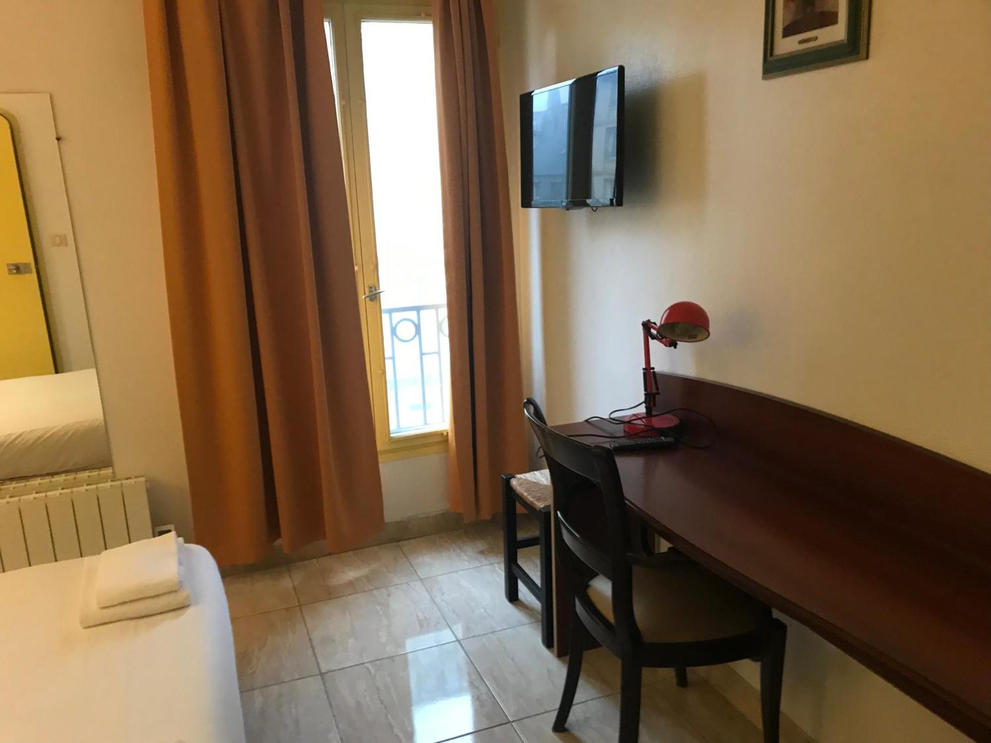 Hotel Couleurs Sud Centre-Ville Gare Charleville-Mezieres Ngoại thất bức ảnh